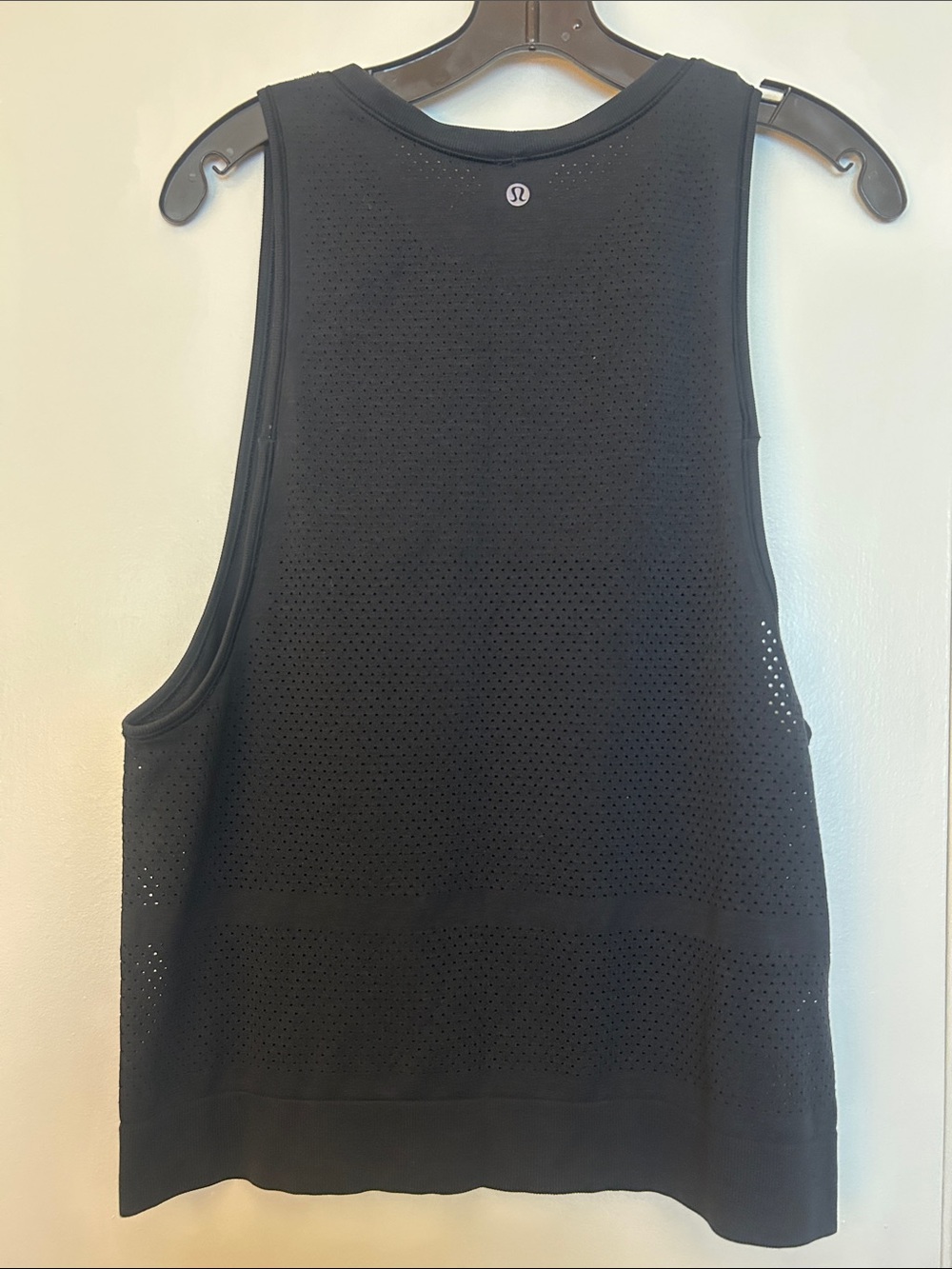 Lululemon Muscle Tank Top - Picture 4 of 7